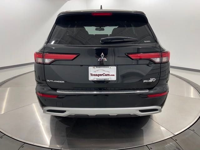 2023 Mitsubishi Outlander PHEV 40th Anniversary