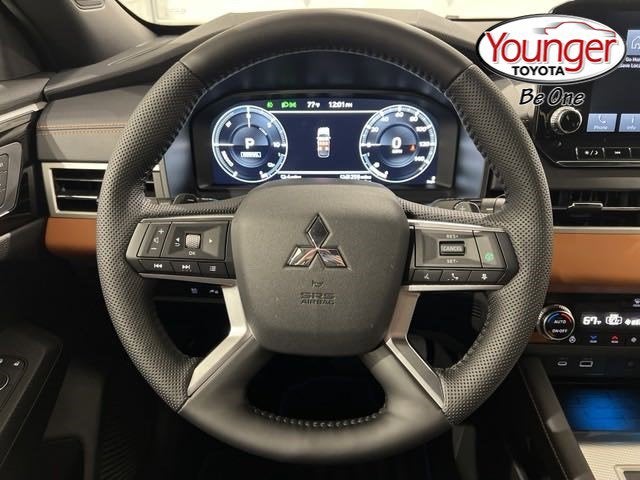 2023 Mitsubishi Outlander PHEV 40th Anniversary