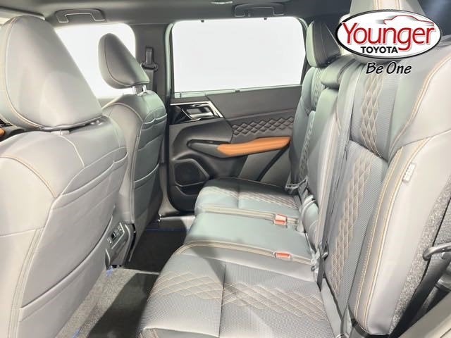 2023 Mitsubishi Outlander PHEV 40th Anniversary