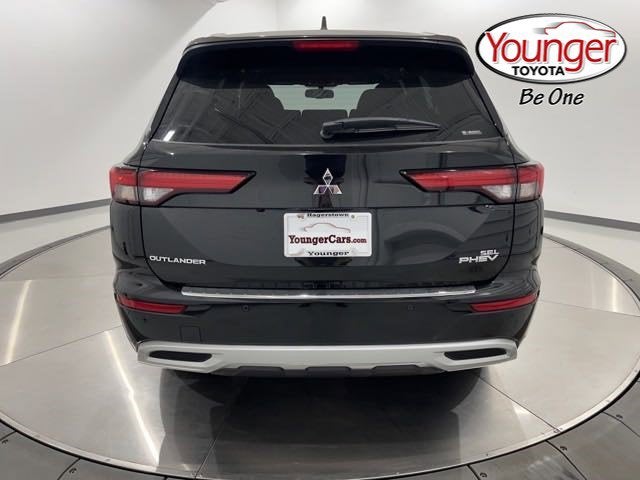 2023 Mitsubishi Outlander PHEV 40th Anniversary