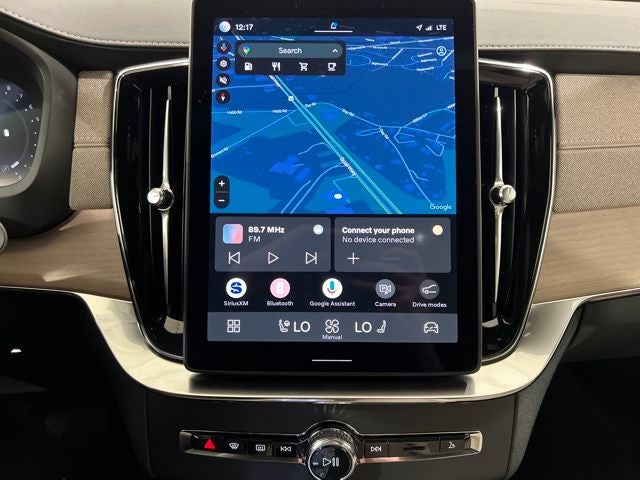 2025 Volvo XC90 Core