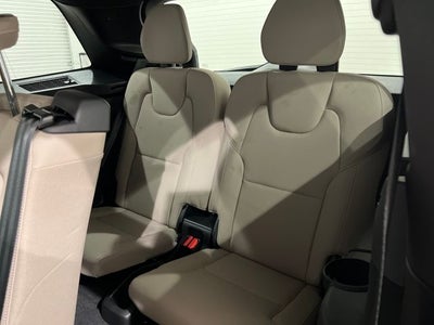 2025 Volvo XC90 Core