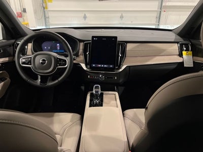 2026 Volvo XC90 Plus