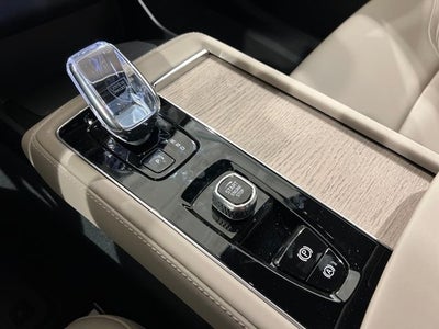 2026 Volvo XC90 Plus