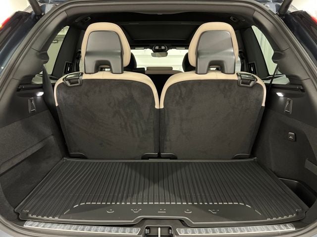 2026 Volvo XC90 Plus