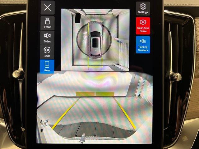 2026 Volvo XC90 Plus