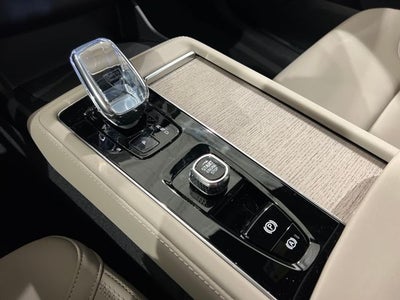 2026 Volvo XC90 Plus