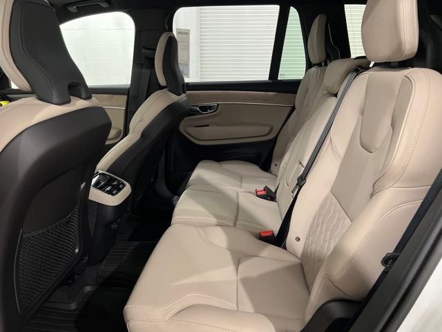 2026 Volvo XC90 Plus