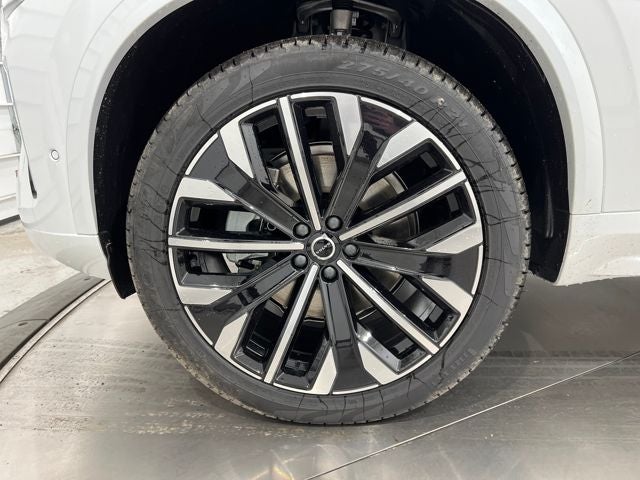 2026 Volvo XC90 Plus