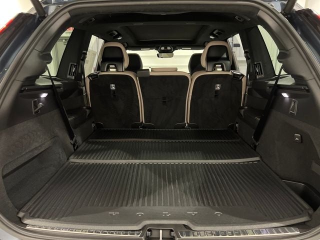 2026 Volvo XC90 Ultra Dark Theme