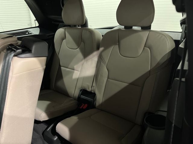 2026 Volvo XC90 Ultra Dark Theme