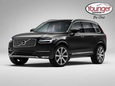 2017 Volvo XC90 Momentum