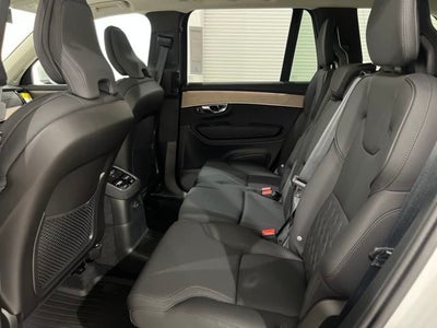 2025 Volvo XC90 Plug-In Hybrid Plus