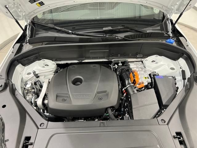 2025 Volvo XC90 Plug-In Hybrid Plus