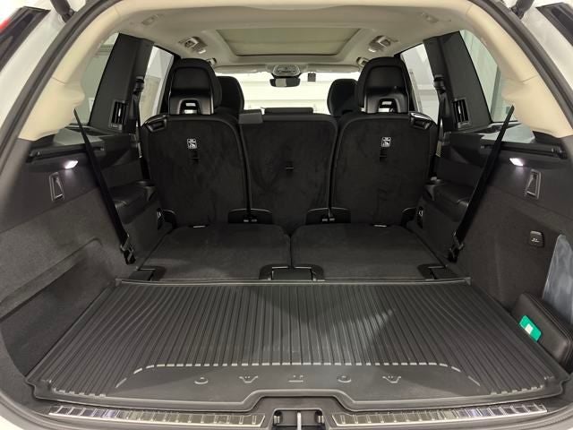 2025 Volvo XC90 Plug-In Hybrid Plus