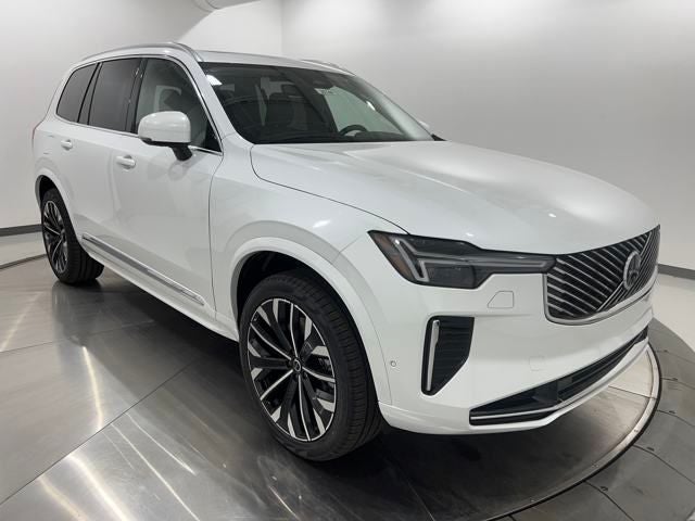 2025 Volvo XC90 Plug-In Hybrid Plus