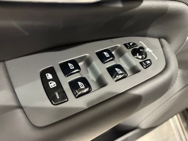 2025 Volvo XC90 Plug-In Hybrid Plus