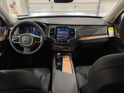 2025 Volvo XC90 Plug-In Hybrid Plus