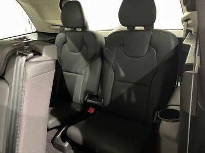 2025 Volvo XC90 Plug-In Hybrid Plus