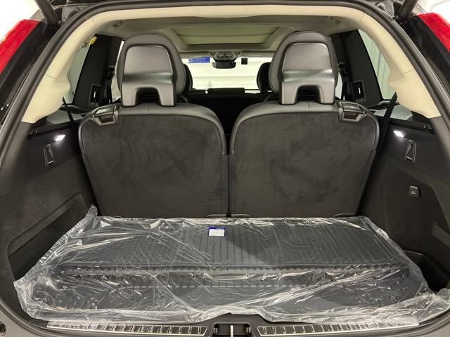 2025 Volvo XC90 Plug-In Hybrid Plus