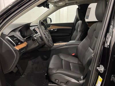 2025 Volvo XC90 Plug-In Hybrid Plus