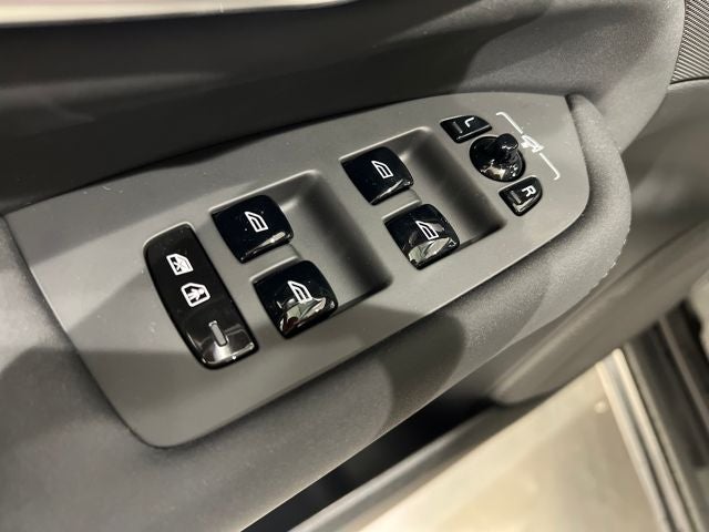 2026 Volvo XC90 Plug-In Hybrid Ultra