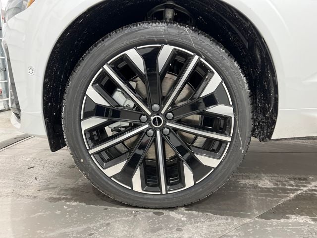 2026 Volvo XC60 Plug-In Hybrid Ultra