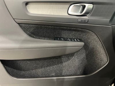 2026 Volvo XC40 Plus