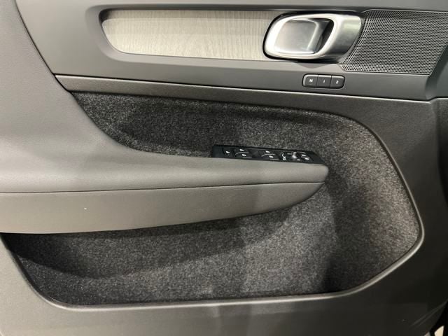 2026 Volvo XC40 Plus