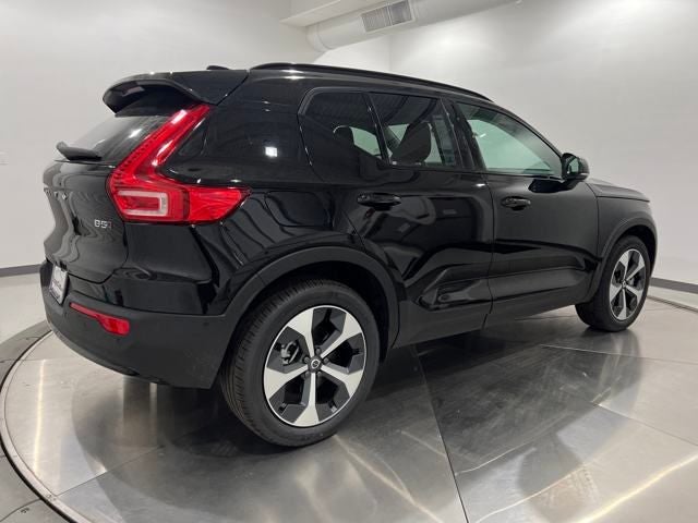 2026 Volvo XC40 Plus