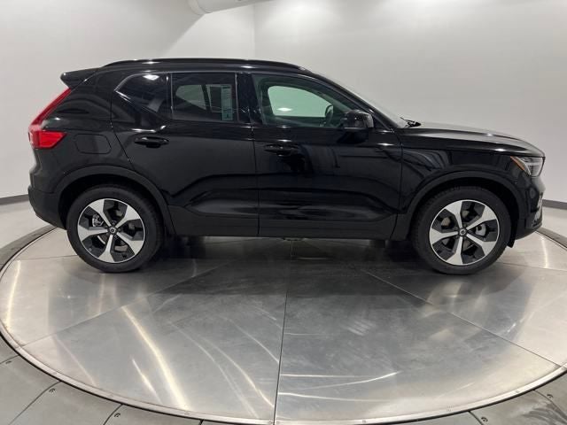 2026 Volvo XC40 Plus