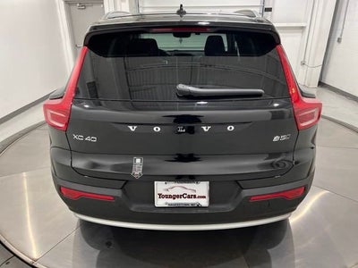 2025 Volvo XC40 Core Bright Theme