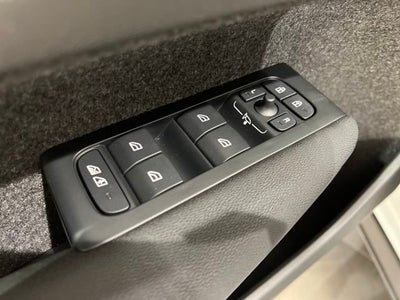 2026 Volvo XC40 Ultra