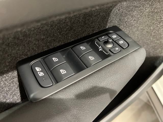 2026 Volvo XC40 Ultra