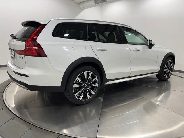 2026 Volvo V60 Cross Country Ultra