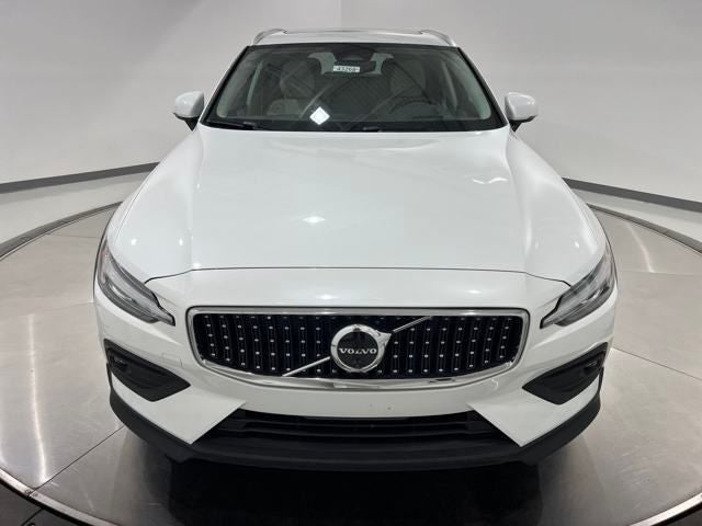 2026 Volvo V60 Cross Country Ultra