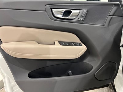 2026 Volvo XC60 Plus