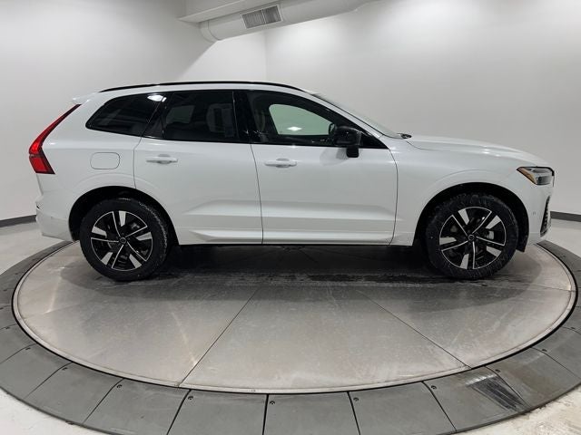 2026 Volvo XC60 Plus