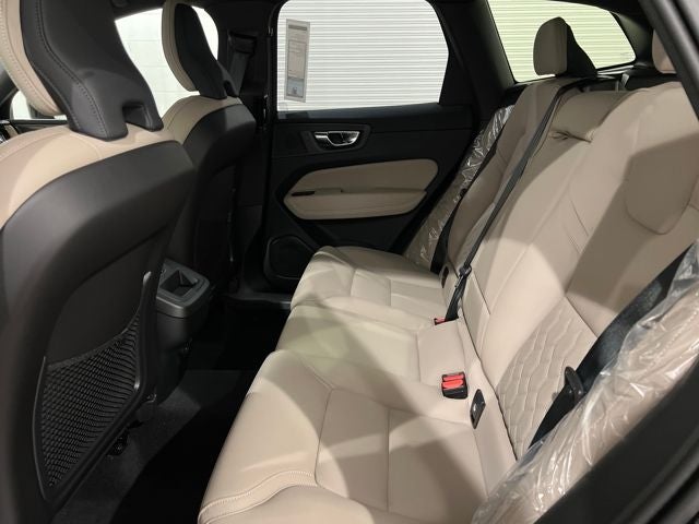 2026 Volvo XC60 Plus