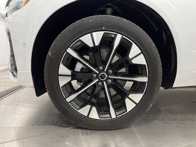 2026 Volvo XC60 Plus