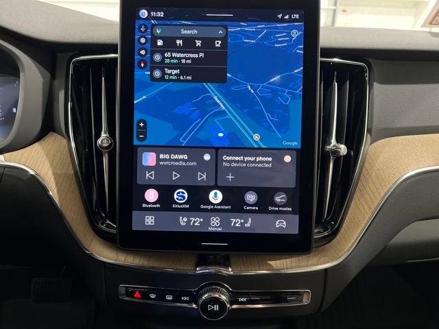 2026 Volvo XC60 Plus