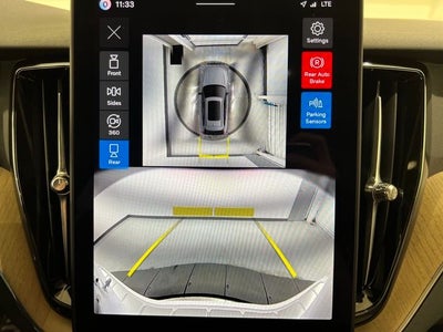 2026 Volvo XC60 Plus