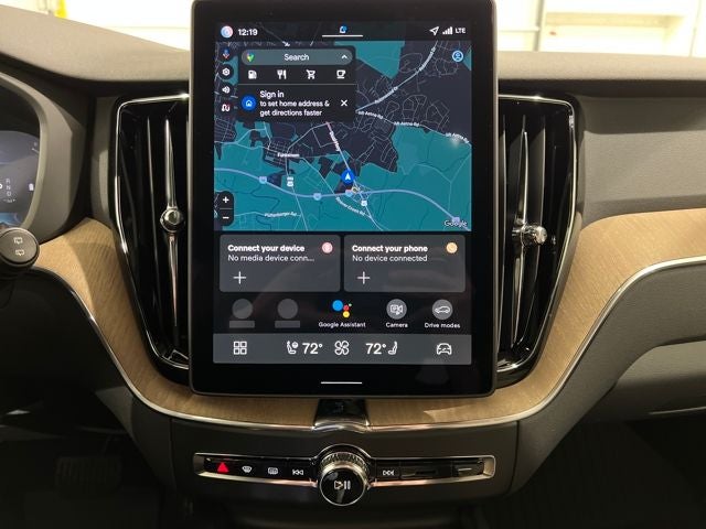 2026 Volvo XC60 Plus