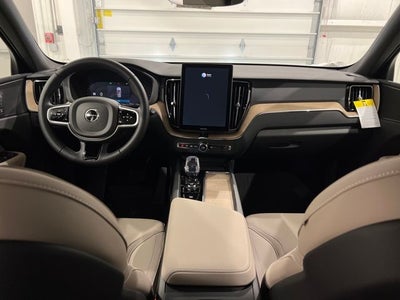 2026 Volvo XC60 Plus