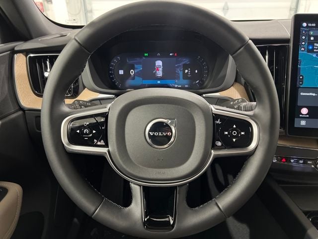 2026 Volvo XC60 Plus