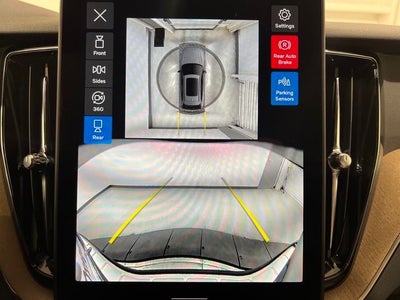 2026 Volvo XC60 Plus