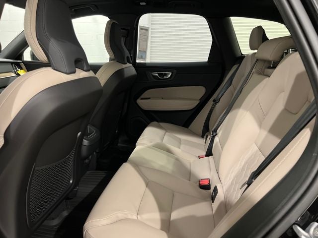 2026 Volvo XC60 Plus