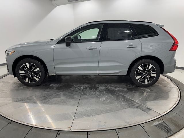 2026 Volvo XC60 Plus