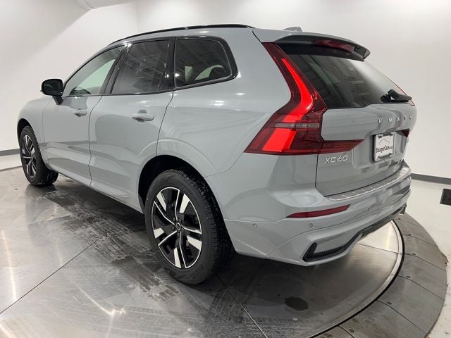 2026 Volvo XC60 Plus