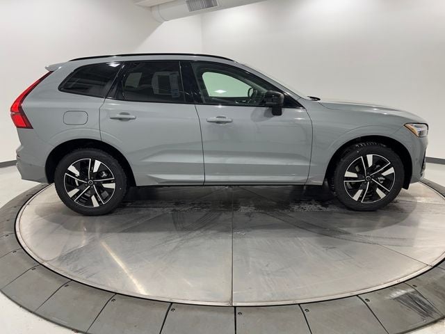 2026 Volvo XC60 Plus